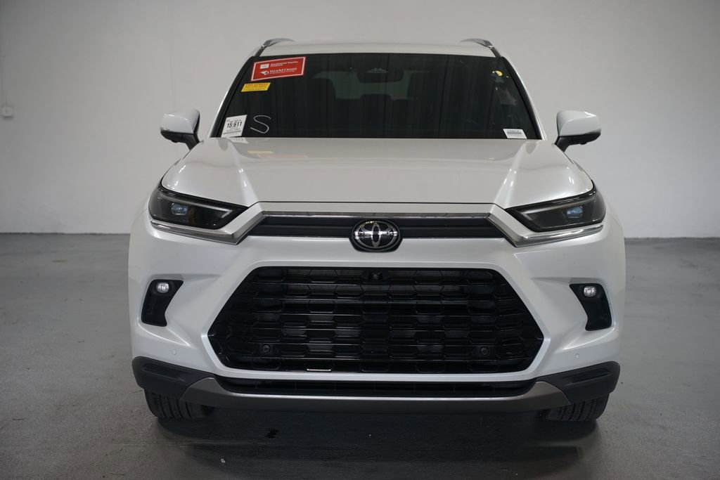 2024 Toyota Grand Highlander Limited photo 2
