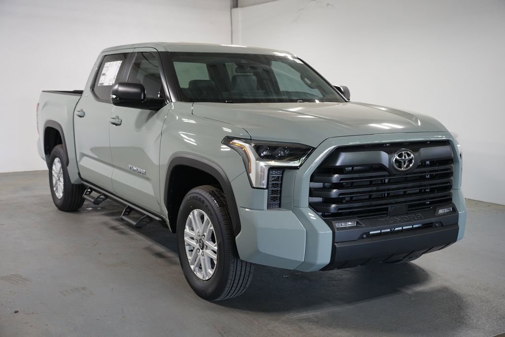 New 2026 Toyota Tundra SR5 SR5 CREWMAX 5.5