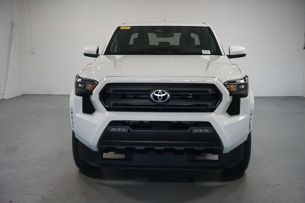 2025 Toyota Tacoma SR5 photo 2