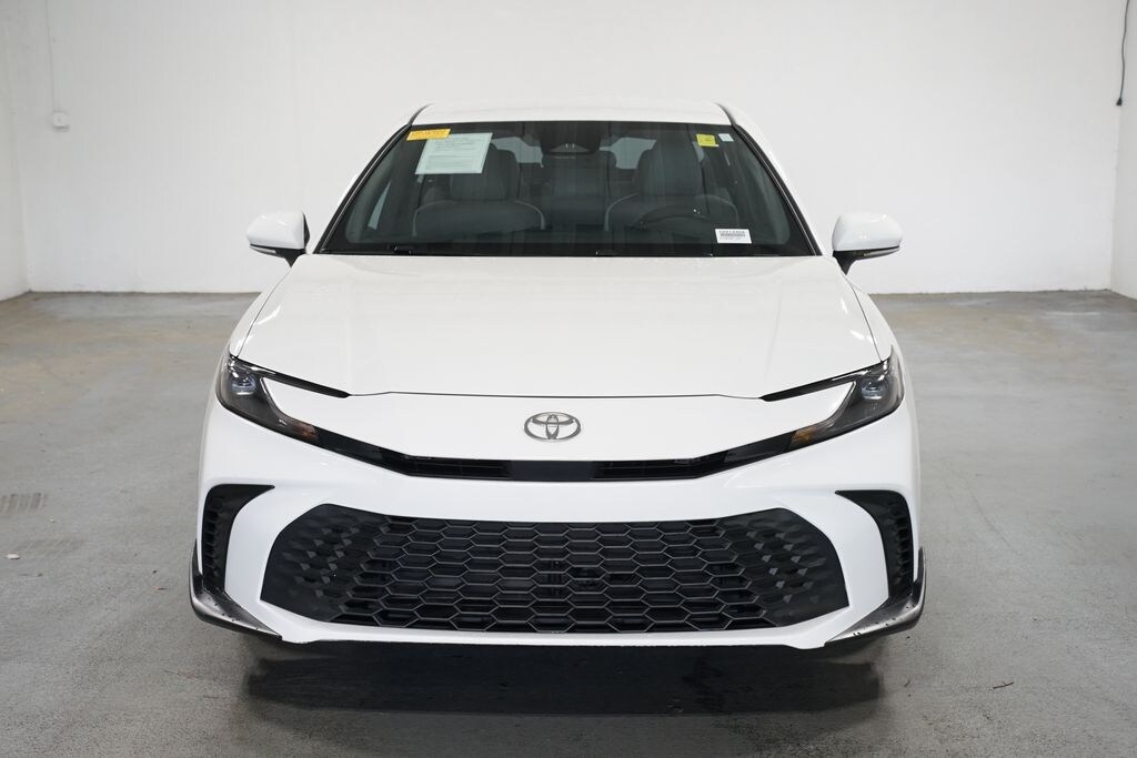 Used 2025 Toyota Camry SE Sedan