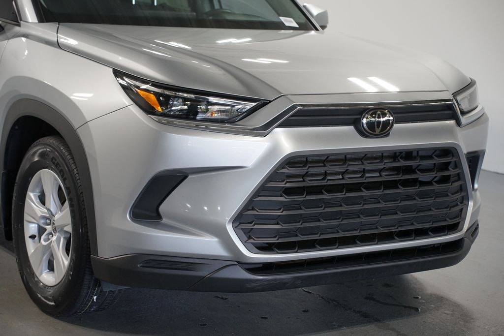 Certified 2025 Toyota Grand Highlander LE SUV