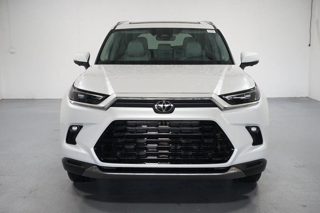 New 2026 Toyota Grand Highlander Limited LIMITED FWD