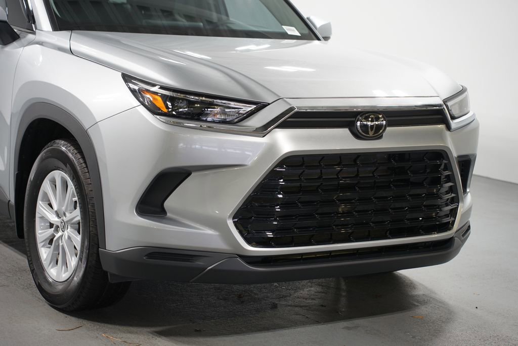 2024 Toyota Grand Highlander XLE photo 4