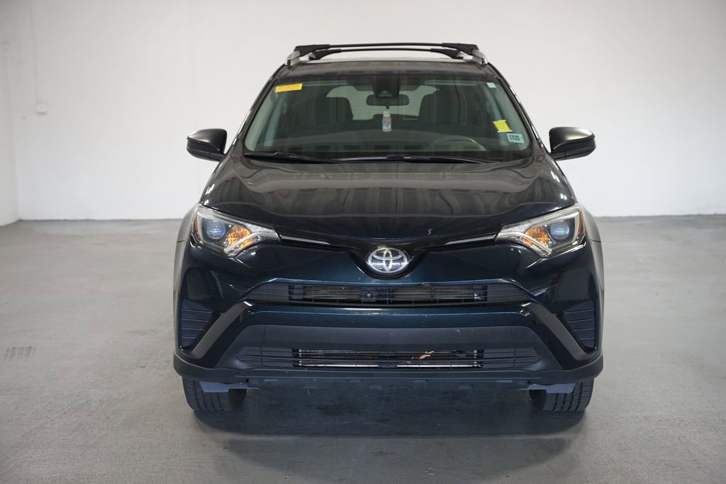 2017 Toyota RAV4 LE photo 2