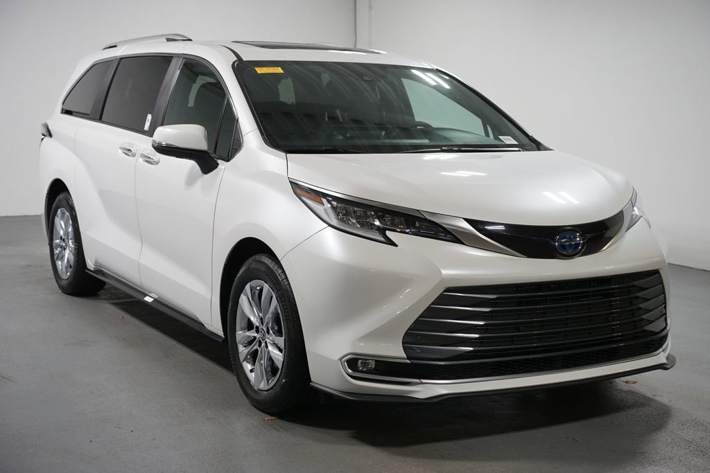 Used 2025 Toyota Sienna Limited Van Passenger Van