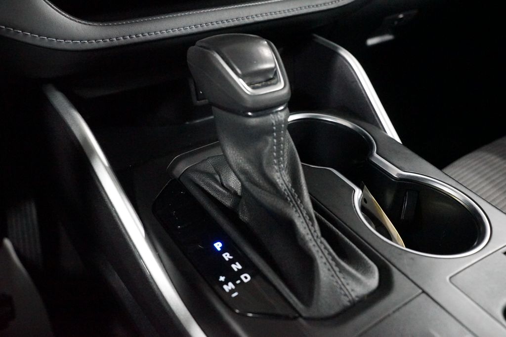 2024 Toyota Highlander LE - Photo 21