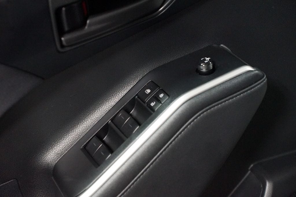 2024 Toyota Highlander LE - Photo 32