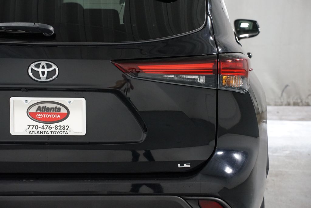 2024 Toyota Highlander LE - Photo 10