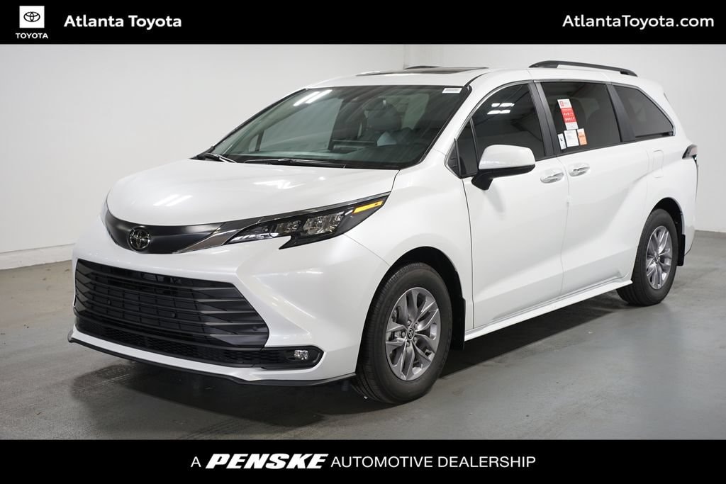 2026 Toyota Sienna 8 PASSENGER 