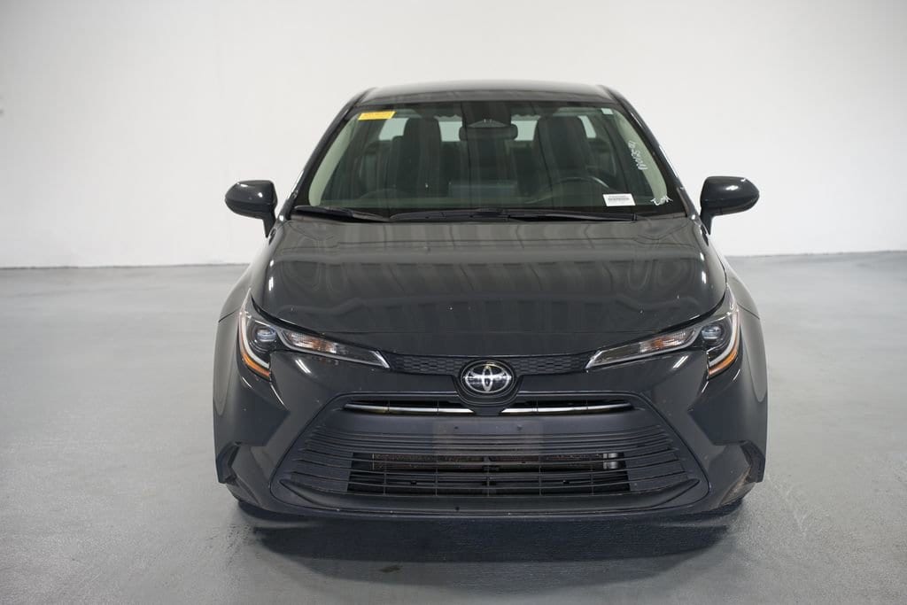 Used 2023 Toyota Corolla LE with VIN 5YFB4MDE7PP012544 for sale in Northfield, Minnesota