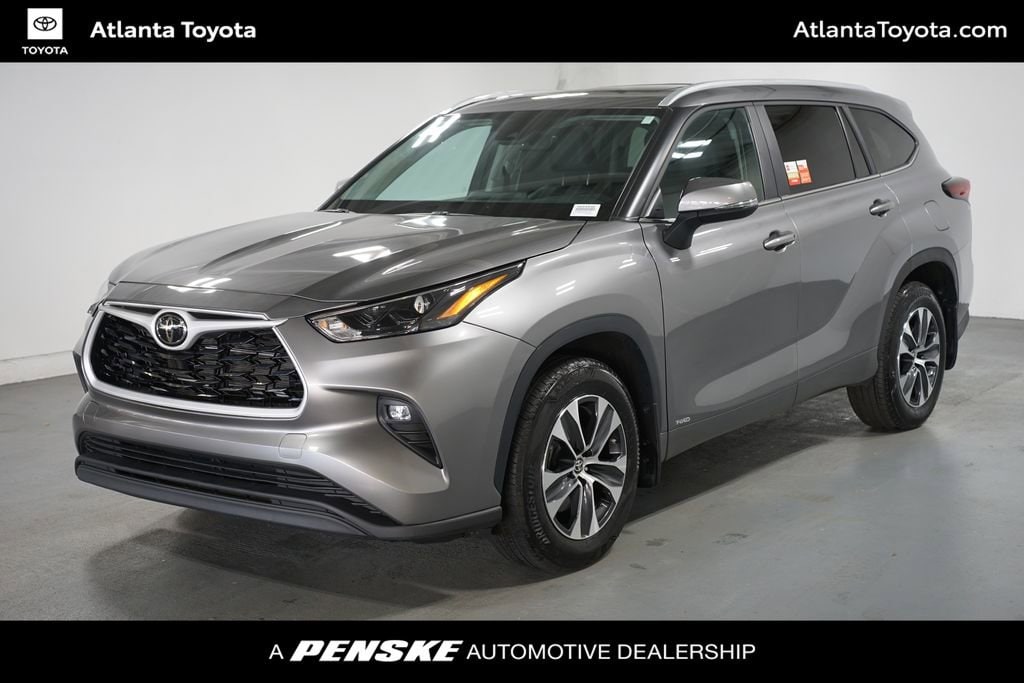 2025 Toyota Highlander Hybrid SUV 