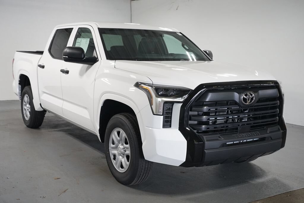New 2026 Toyota Tundra SR SR CREWMAX 5.5