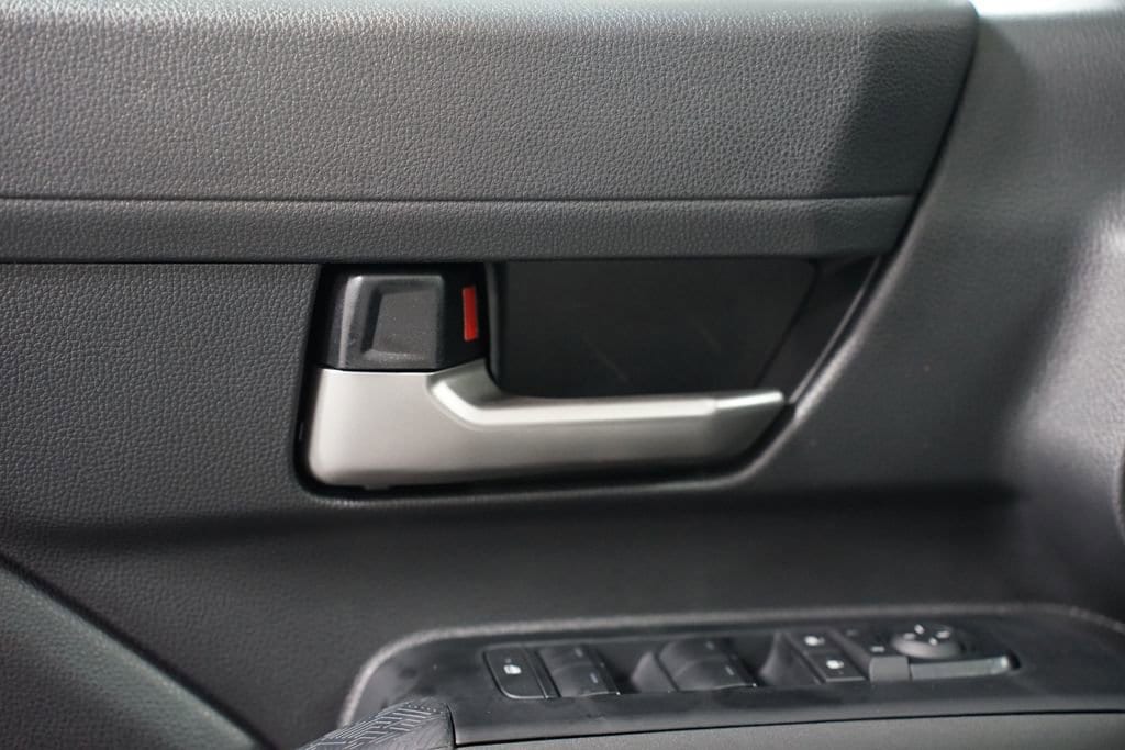 2025 Toyota Tacoma TRD Off Road - Photo 36