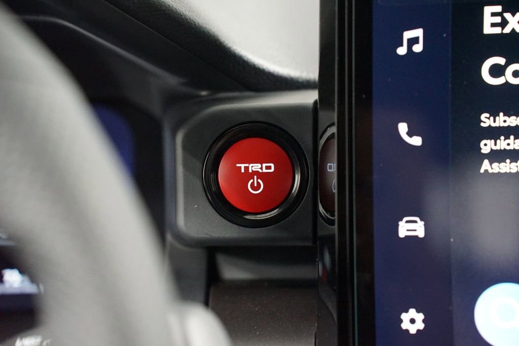 2025 Toyota Tacoma TRD Off Road - Photo 18