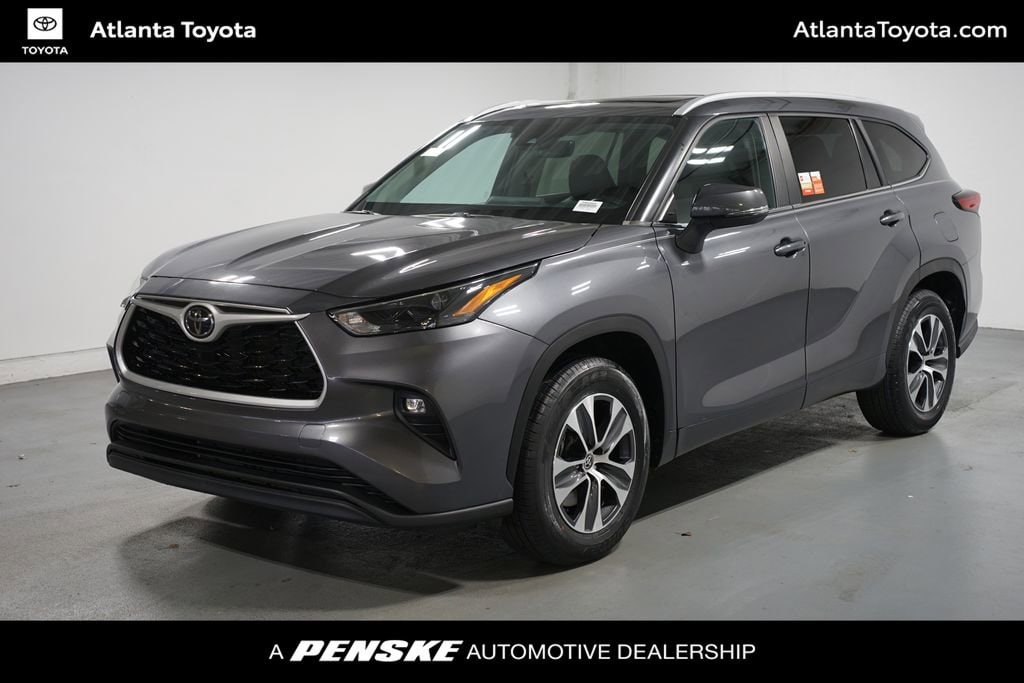 2023 Toyota Highlander XLE's photo