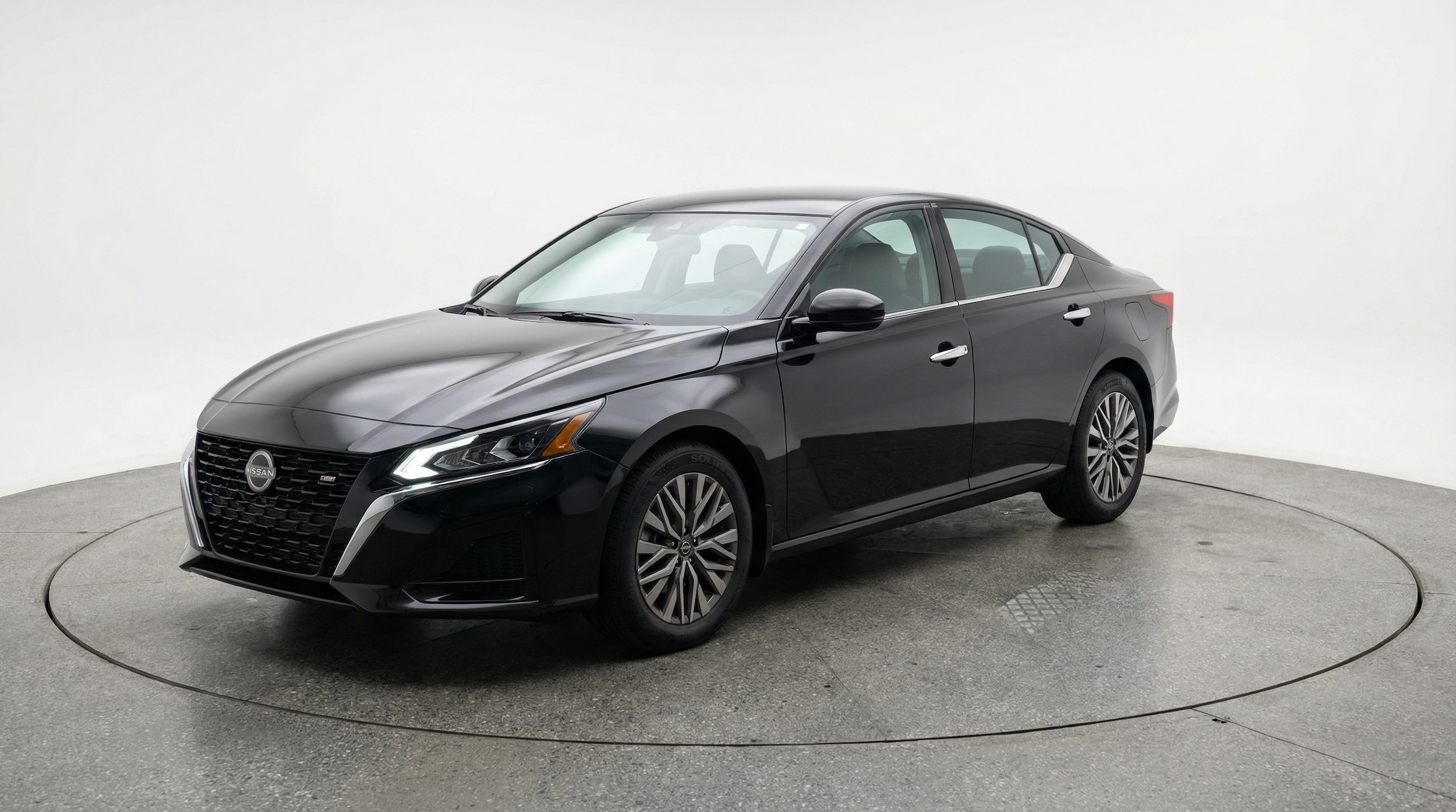 Thumbnail: 2025 Nissan Altima - 3