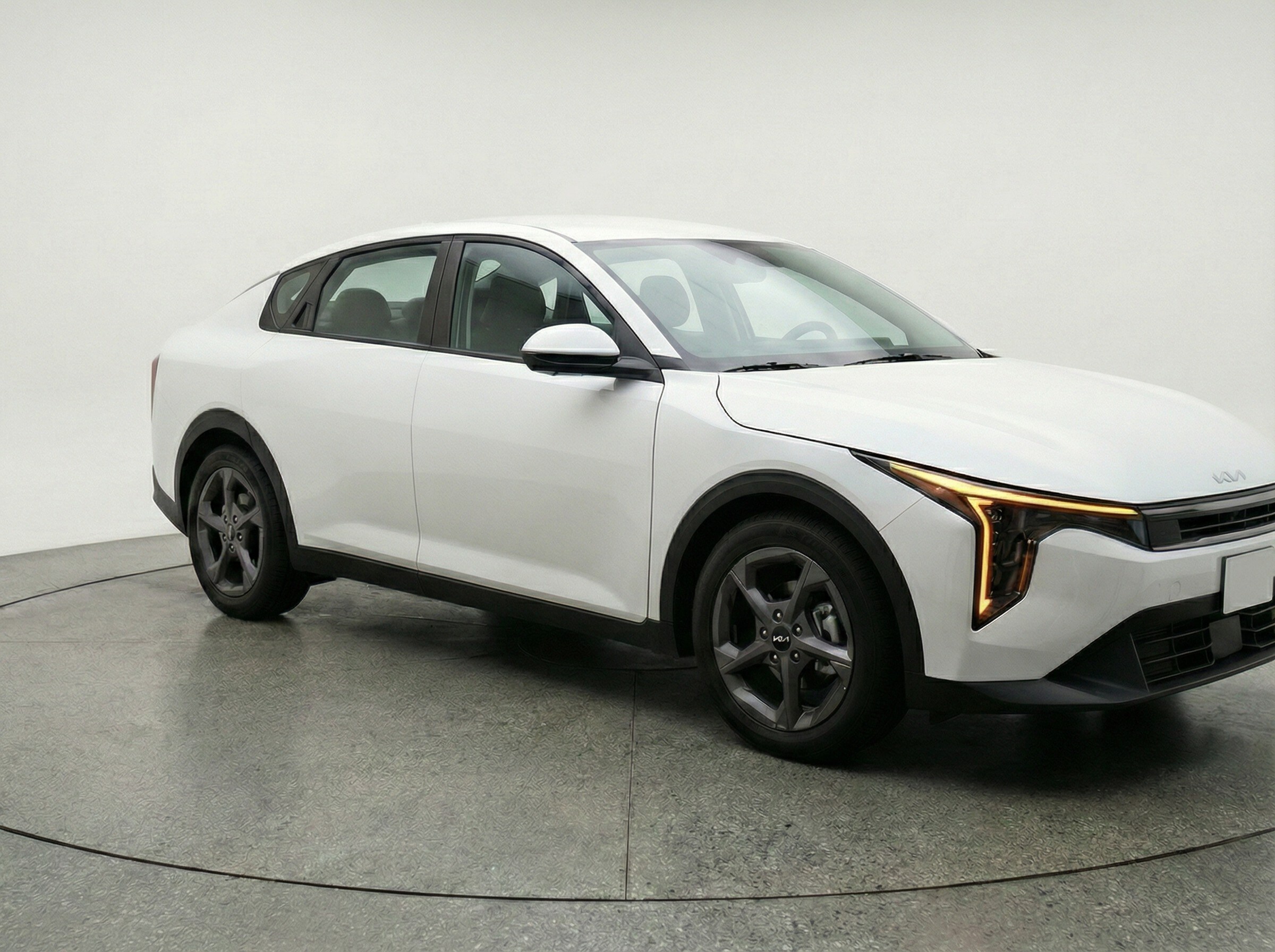 Thumbnail: 2025 Kia K4 - 1