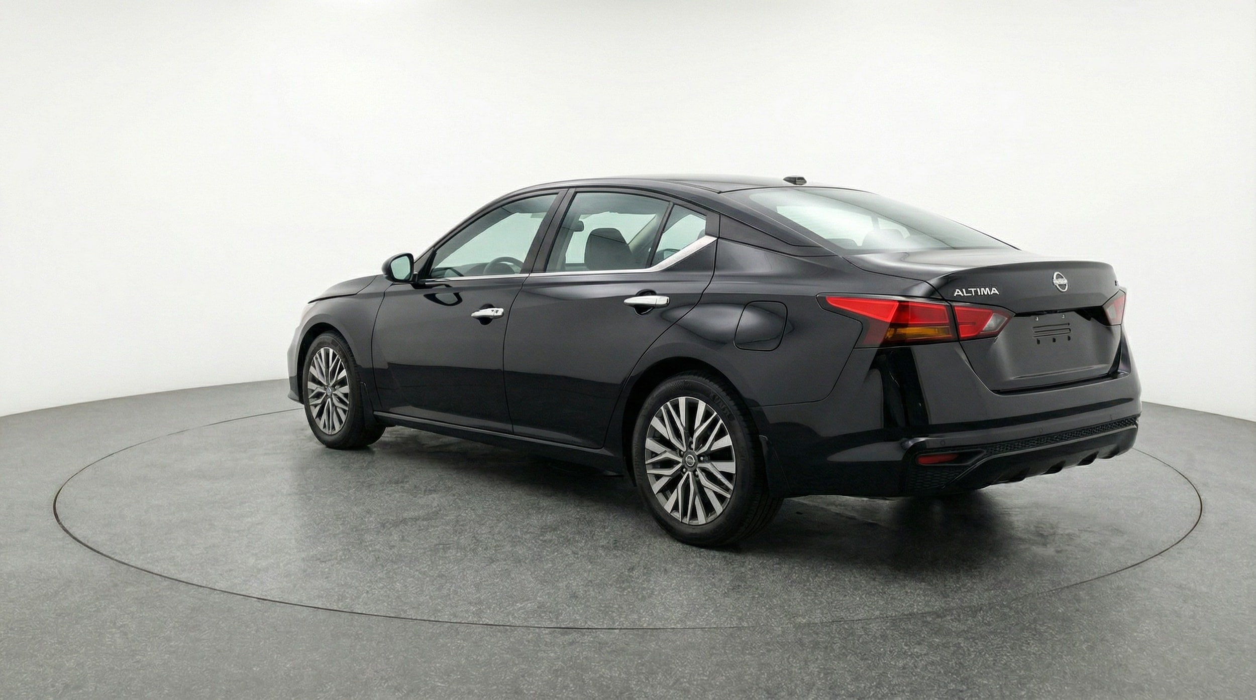 Thumbnail: 2025 Nissan Altima - 5