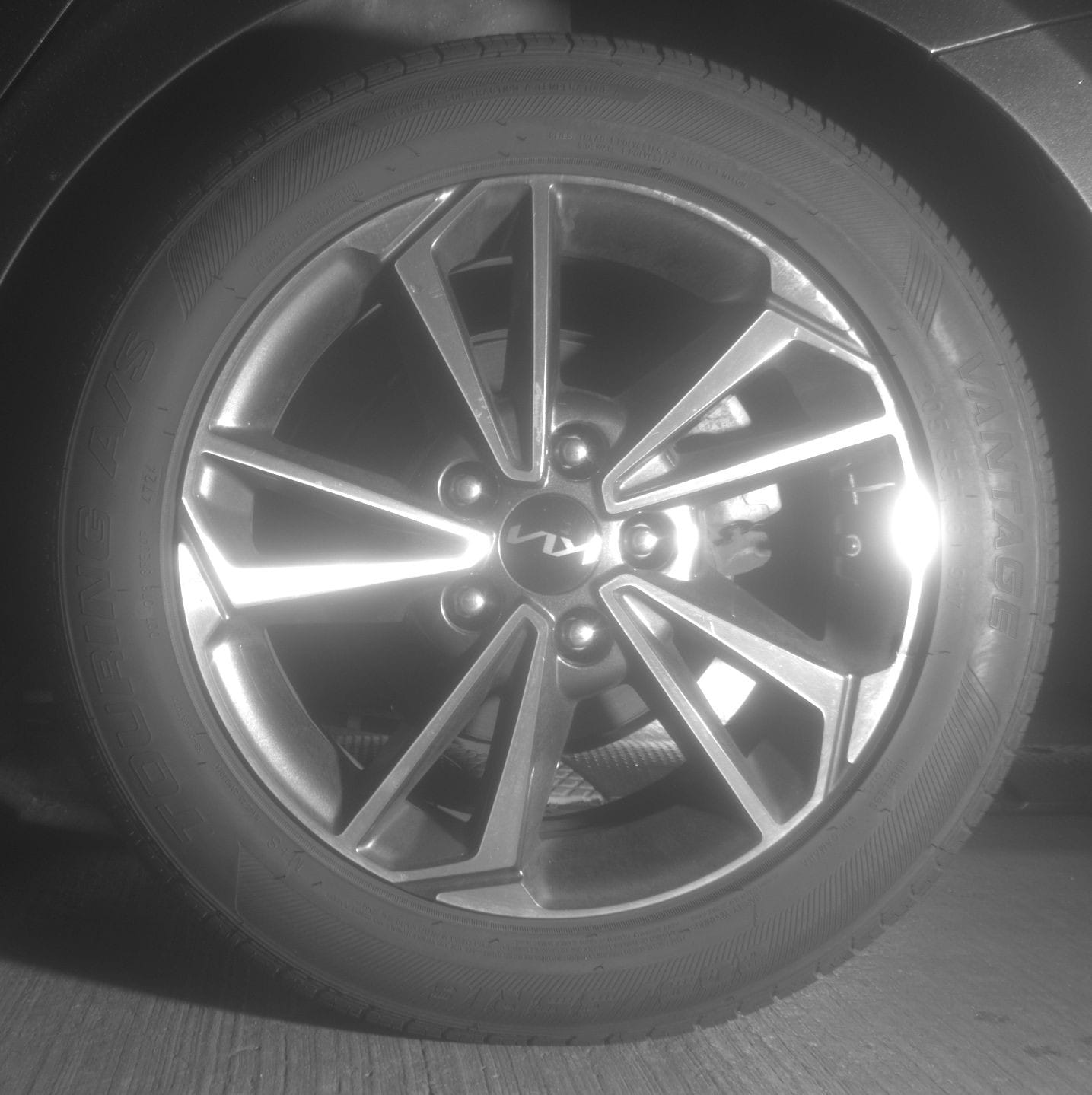 Thumbnail: 2023 Kia Forte - 11