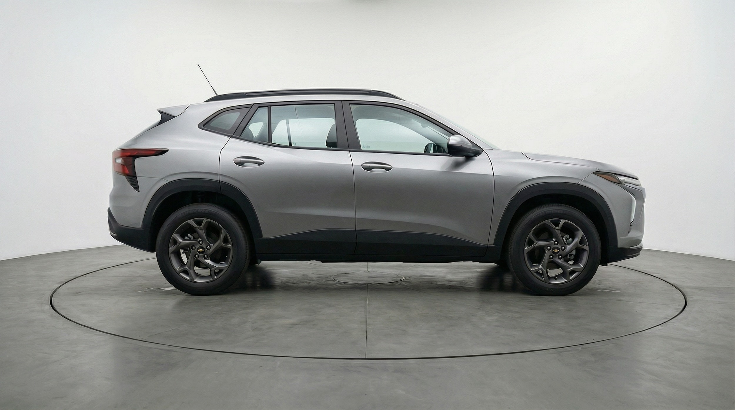 Thumbnail: 2025 Chevrolet Trax - 8