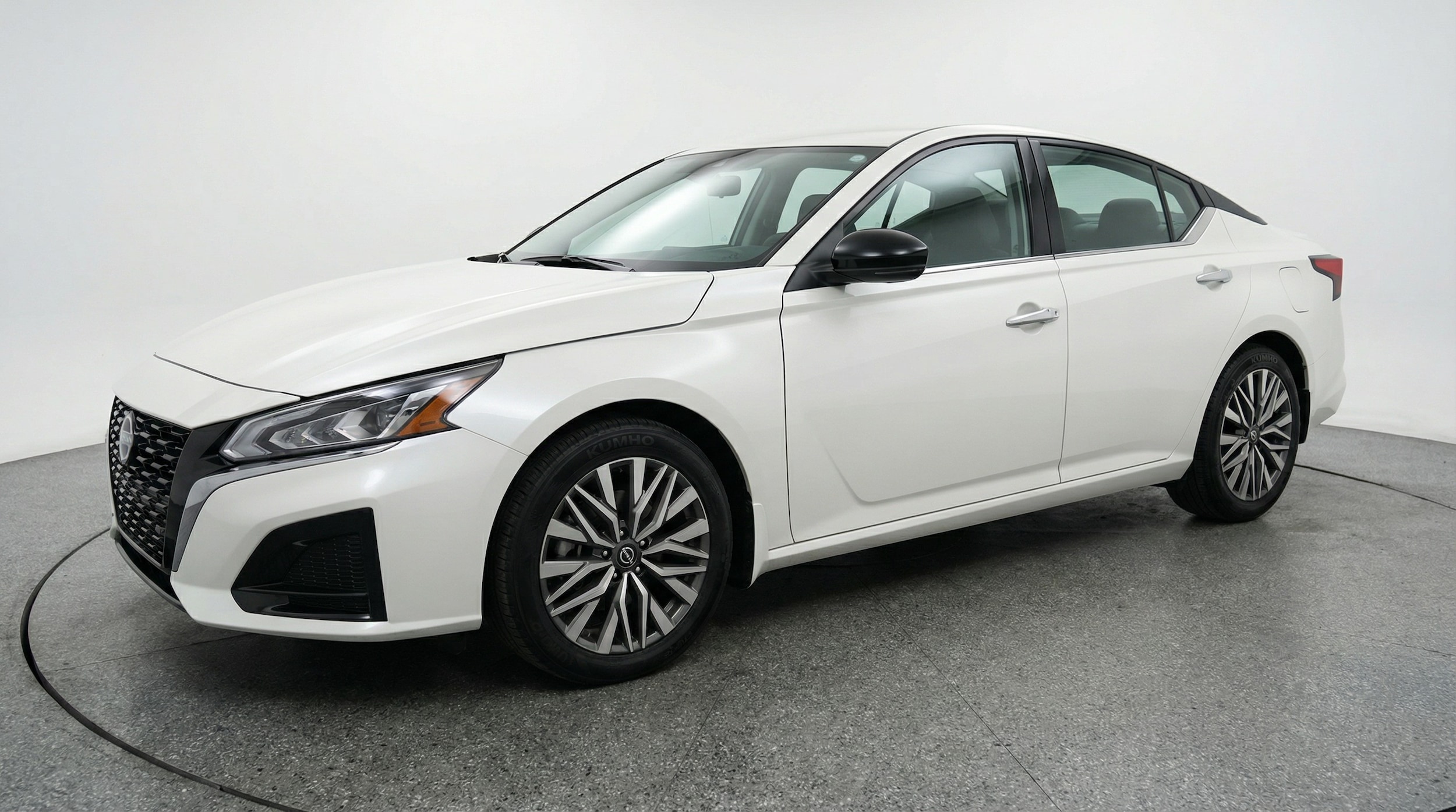 Thumbnail: 2025 Nissan Altima - 3