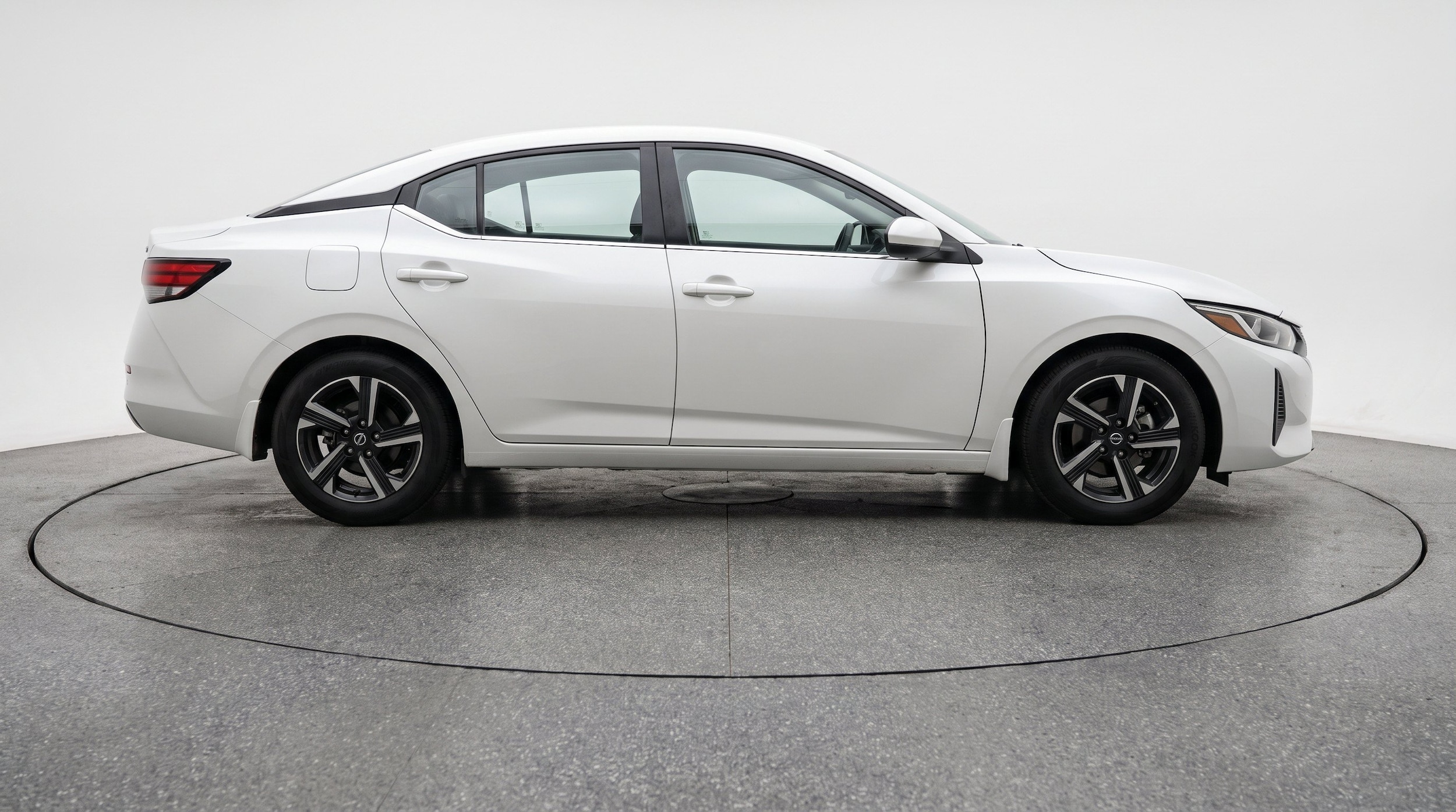 Thumbnail: 2025 Nissan Sentra - 11