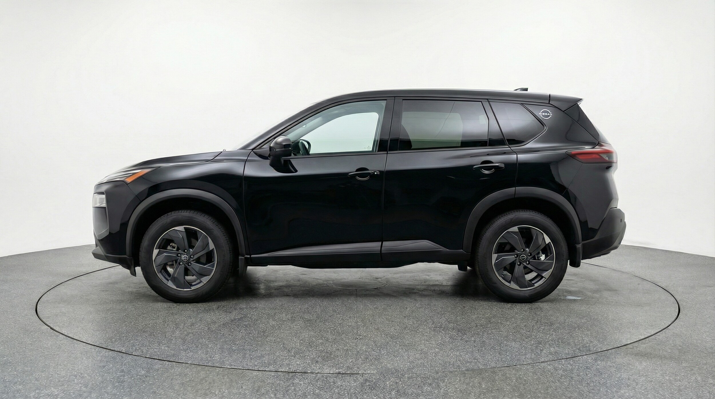 Thumbnail: 2025 Nissan Rogue - 4