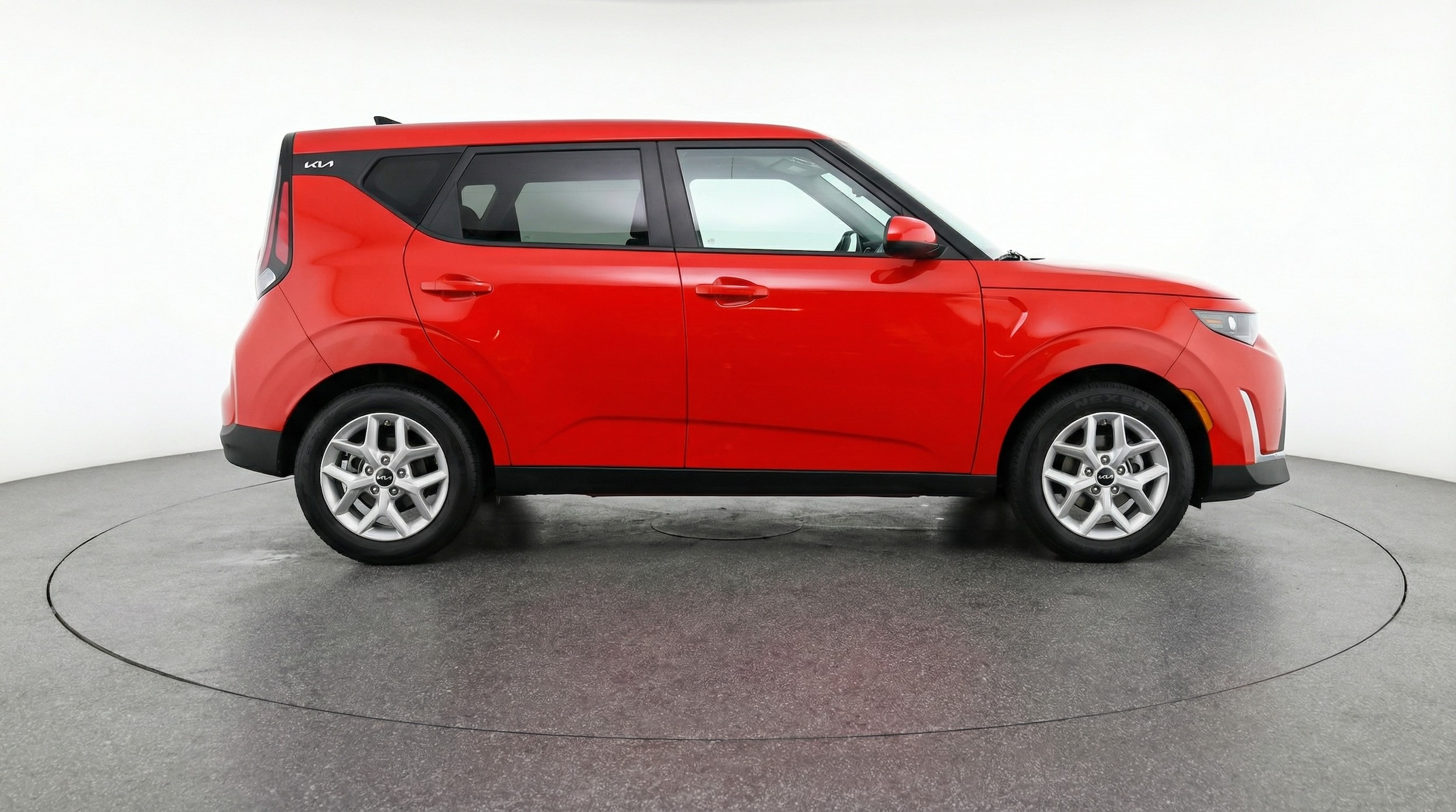 Thumbnail: 2025 Kia Soul - 8