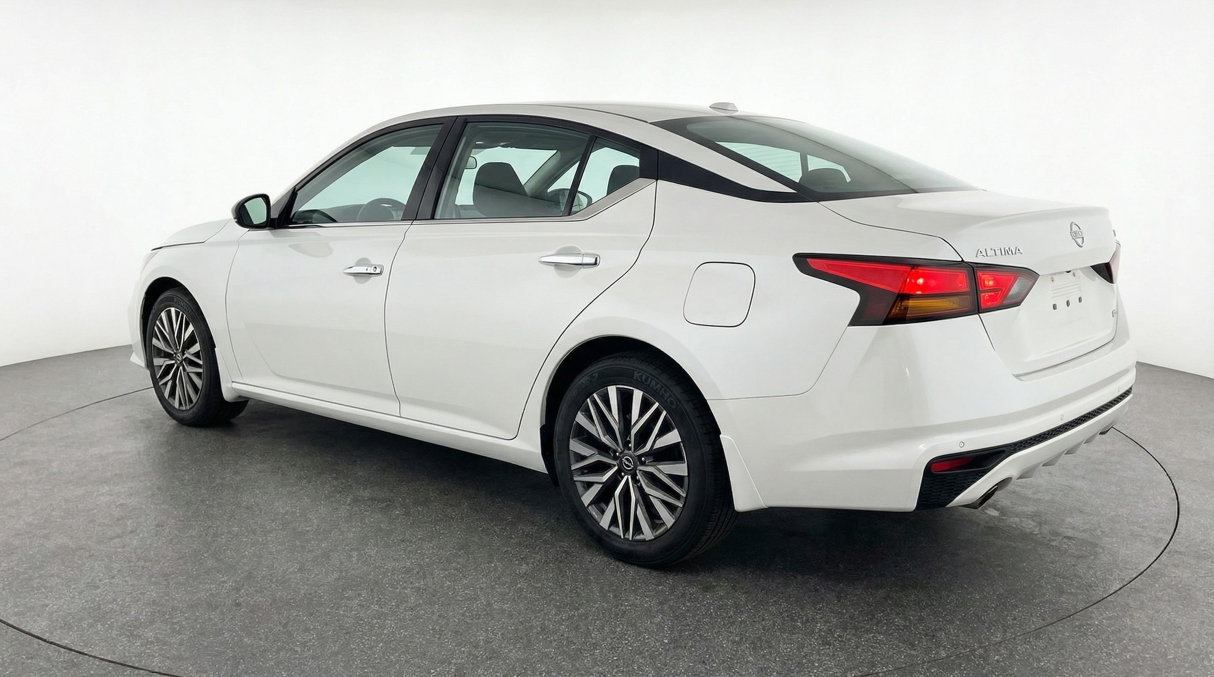 Thumbnail: 2025 Nissan Altima - 5