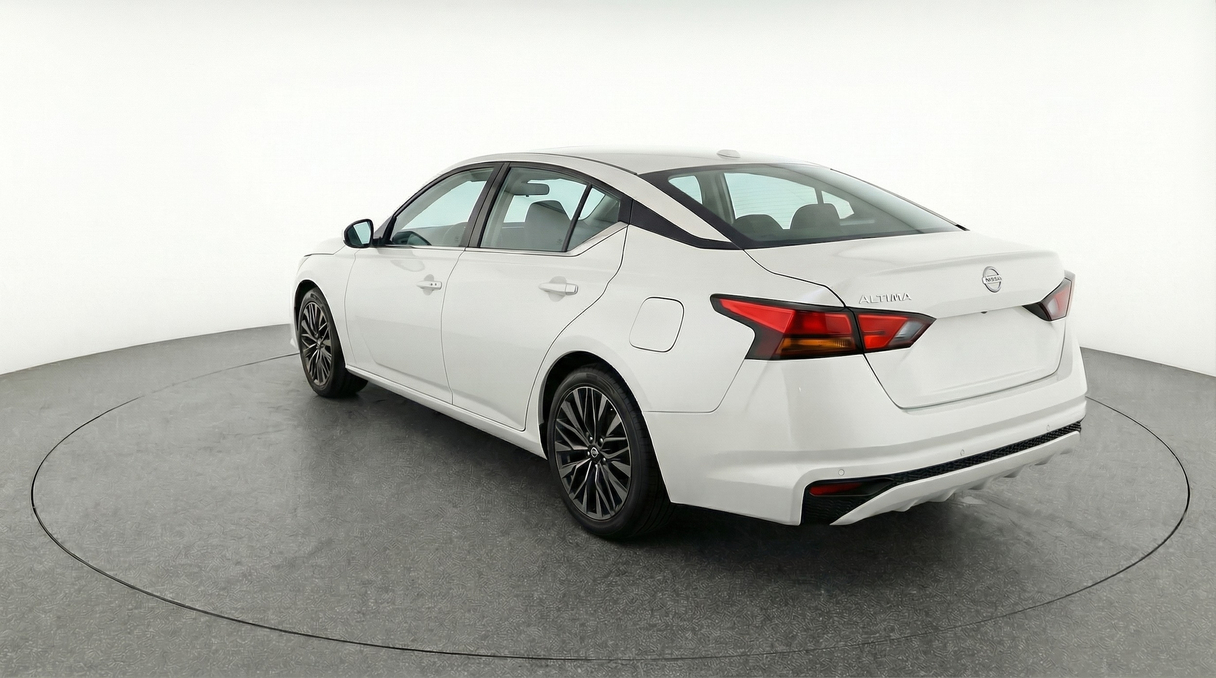 Thumbnail: 2025 Nissan Altima - 5