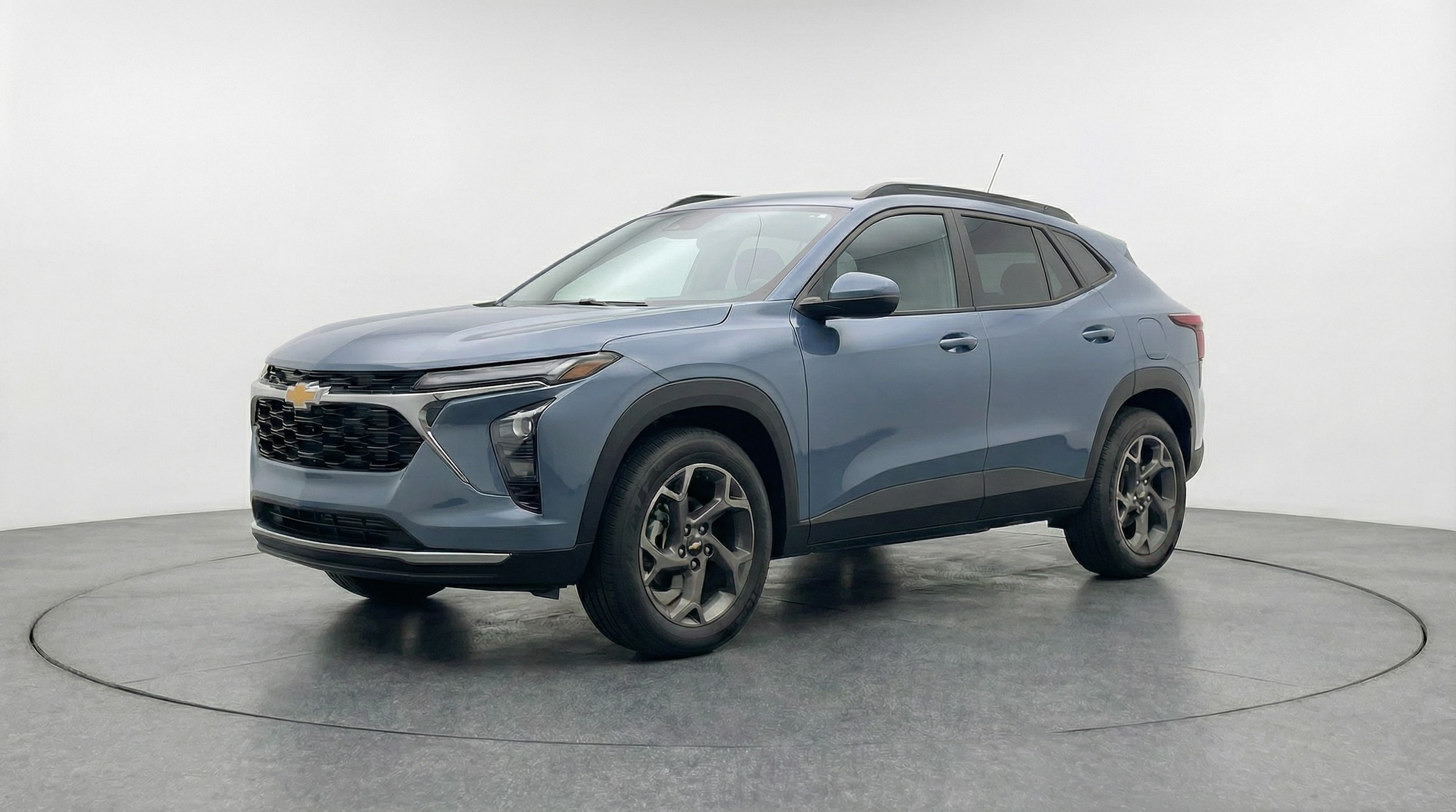 Thumbnail: 2025 Chevrolet Trax - 3