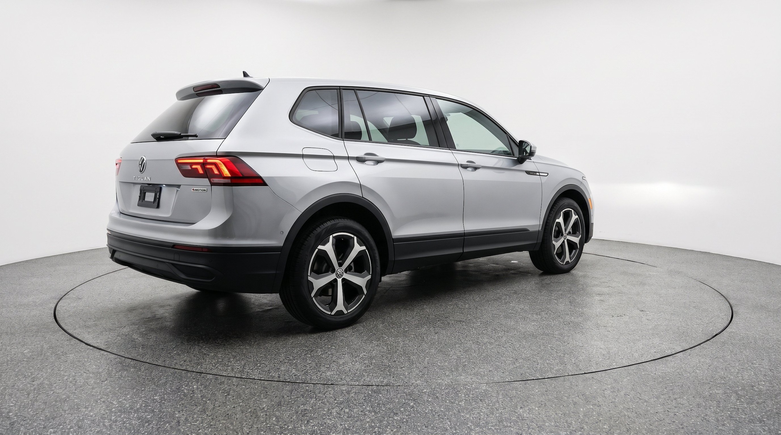Thumbnail: 2026 Volkswagen Tiguan - 9