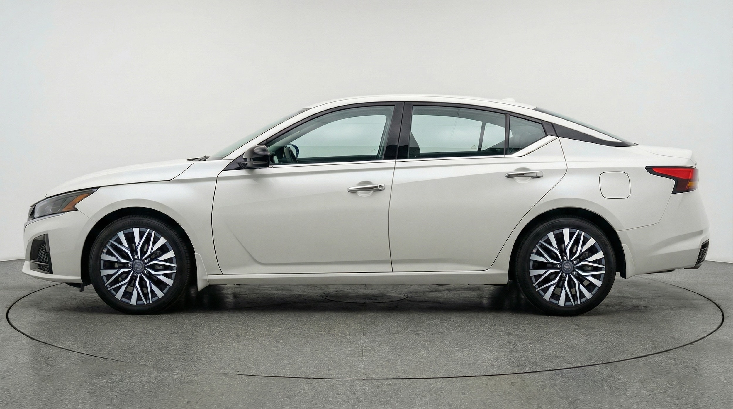 Thumbnail: 2025 Nissan Altima - 4