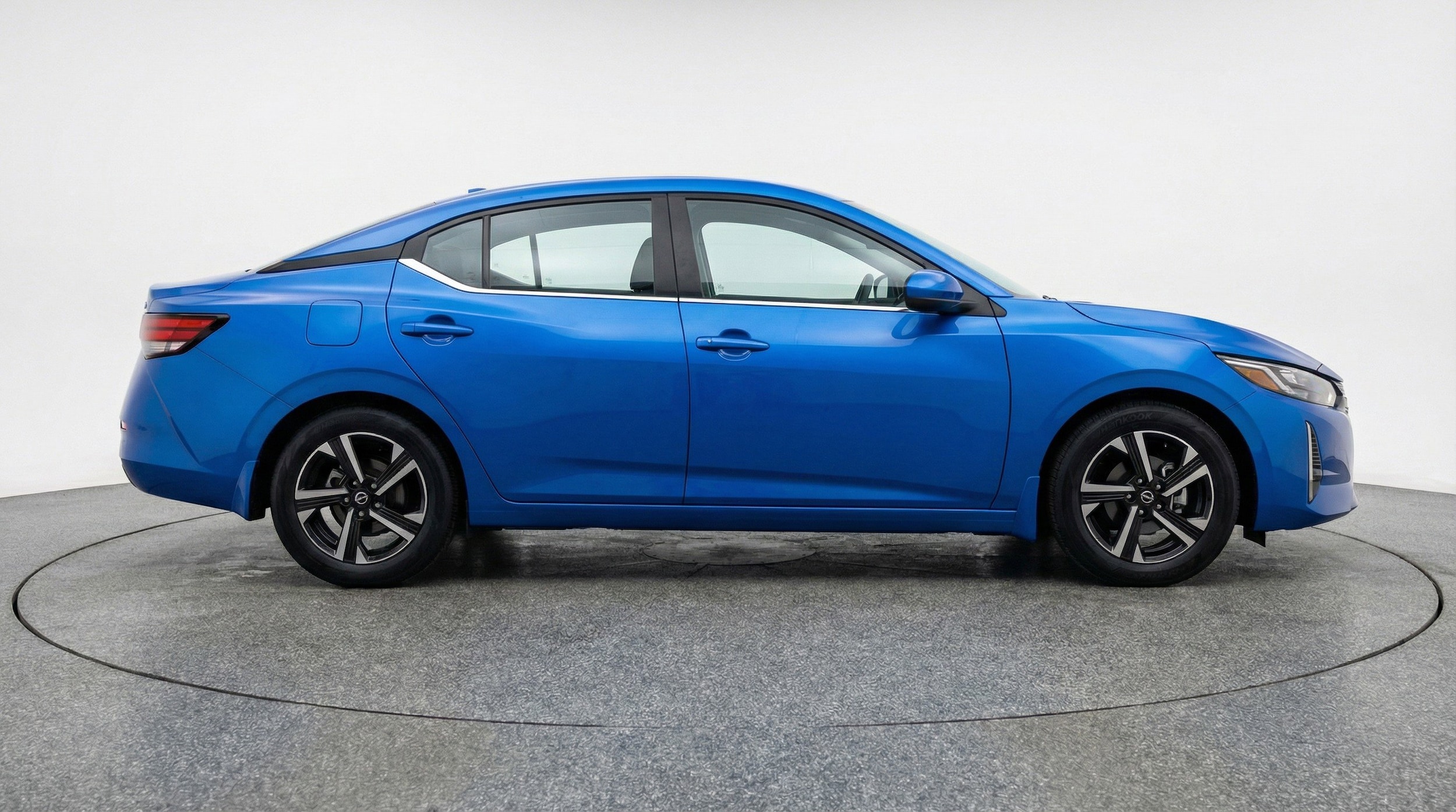 Thumbnail: 2025 Nissan Sentra - 11