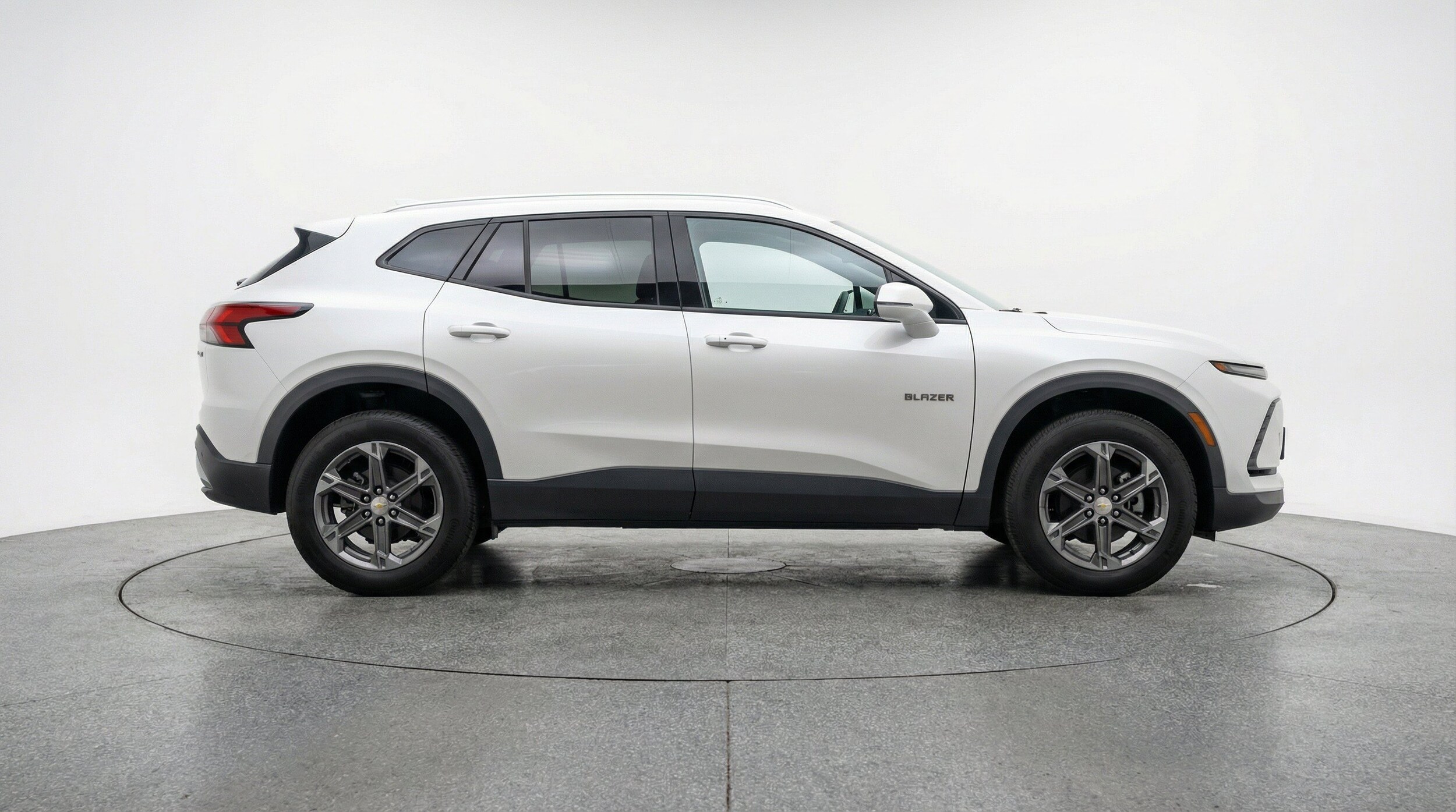 Thumbnail: 2025 Chevrolet Blazer - 11