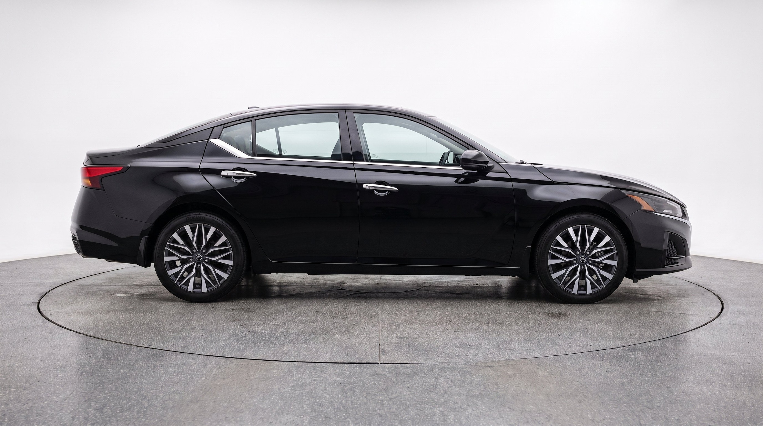 Thumbnail: 2025 Nissan Altima - 11