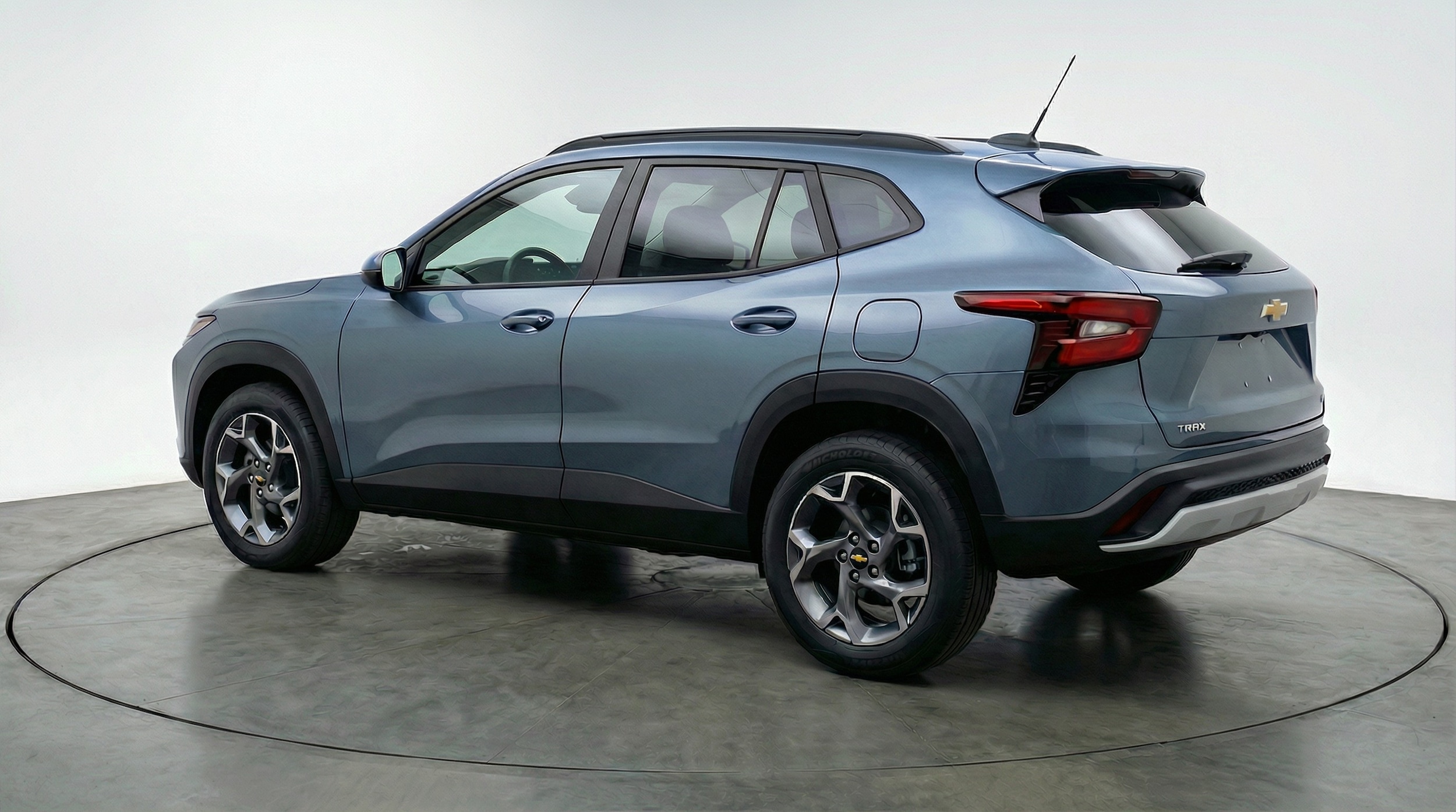 Thumbnail: 2025 Chevrolet Trax - 5