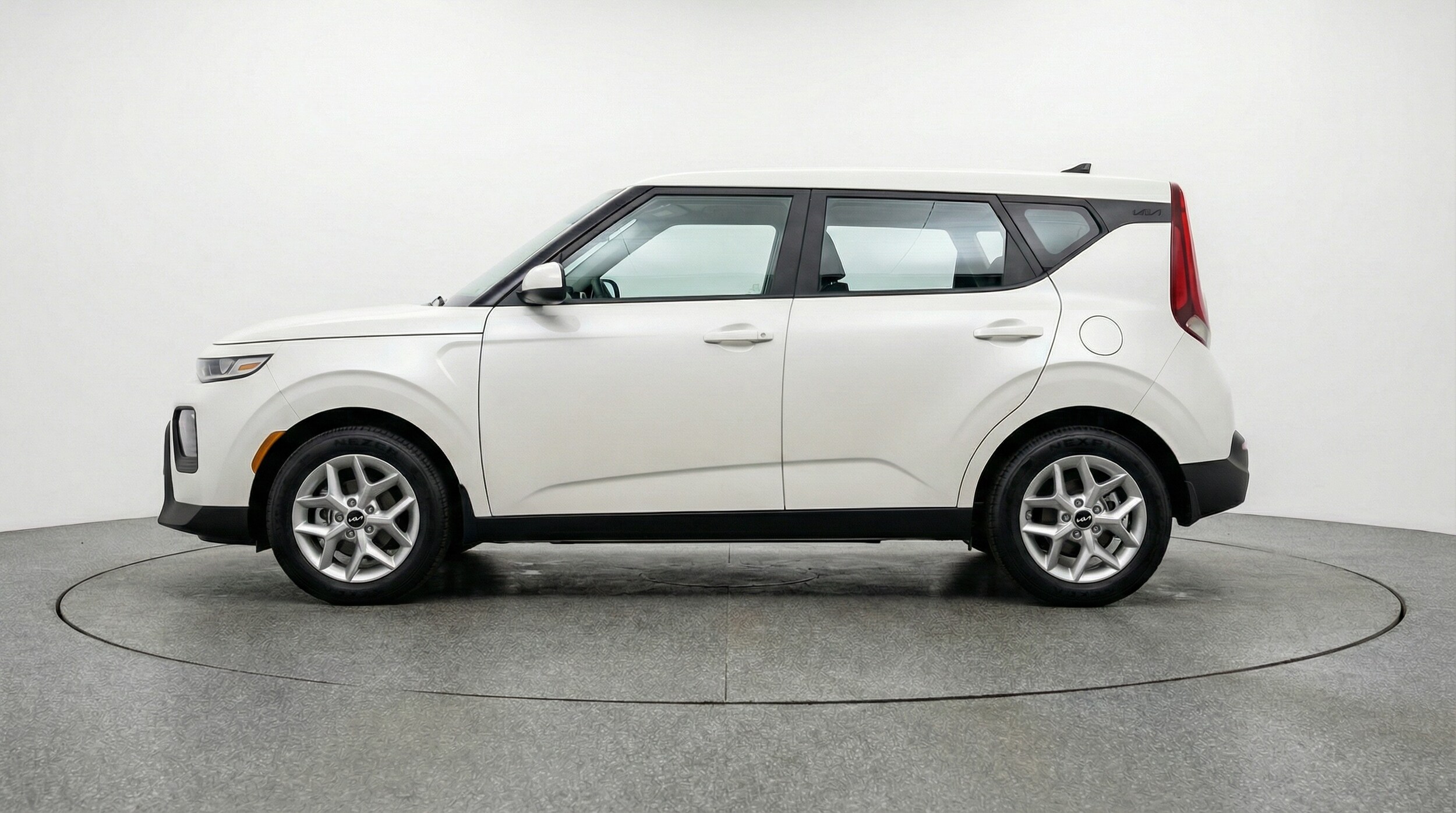 Thumbnail: 2025 Kia Soul - 4