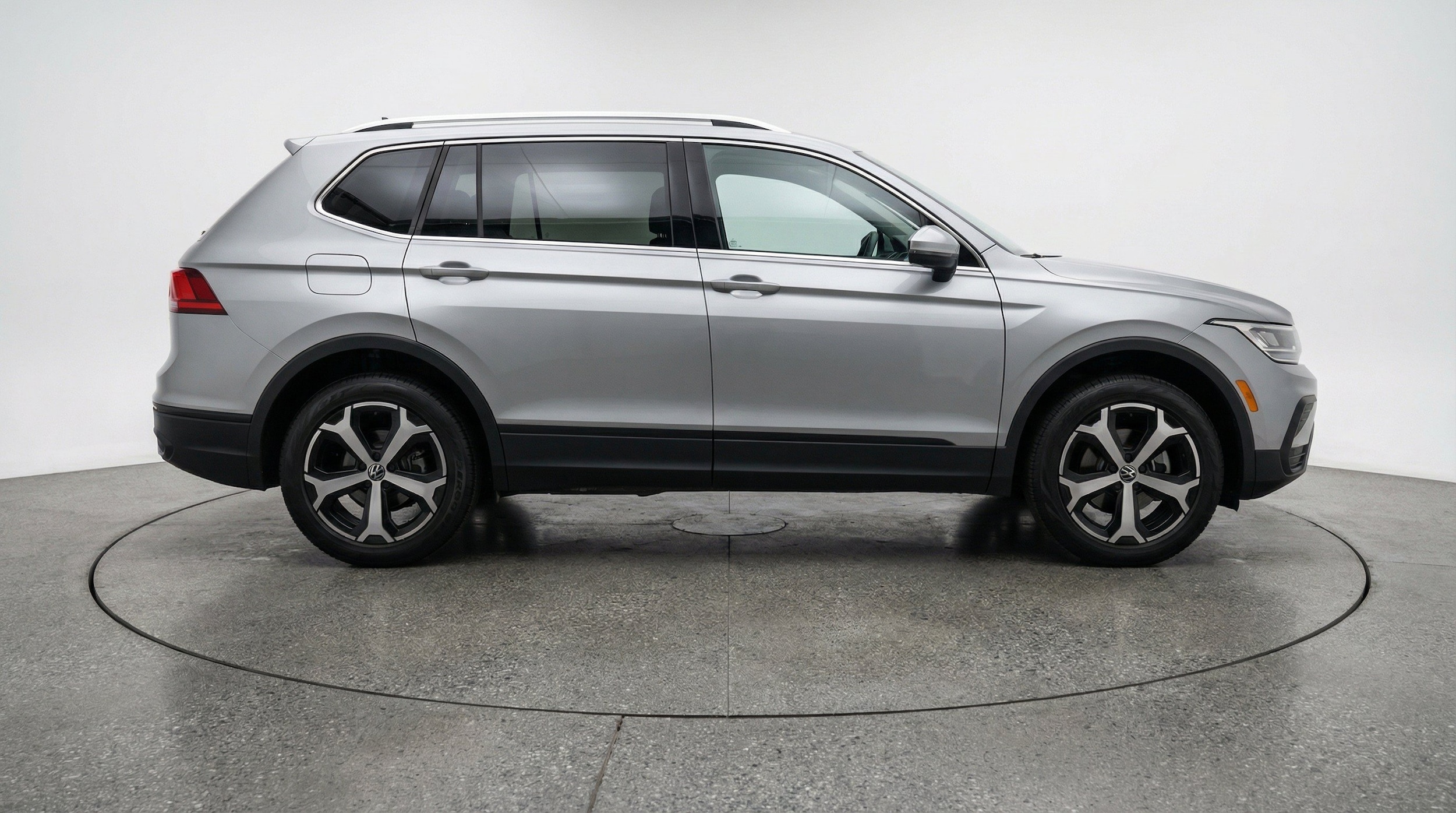 Thumbnail: 2026 Volkswagen Tiguan - 11