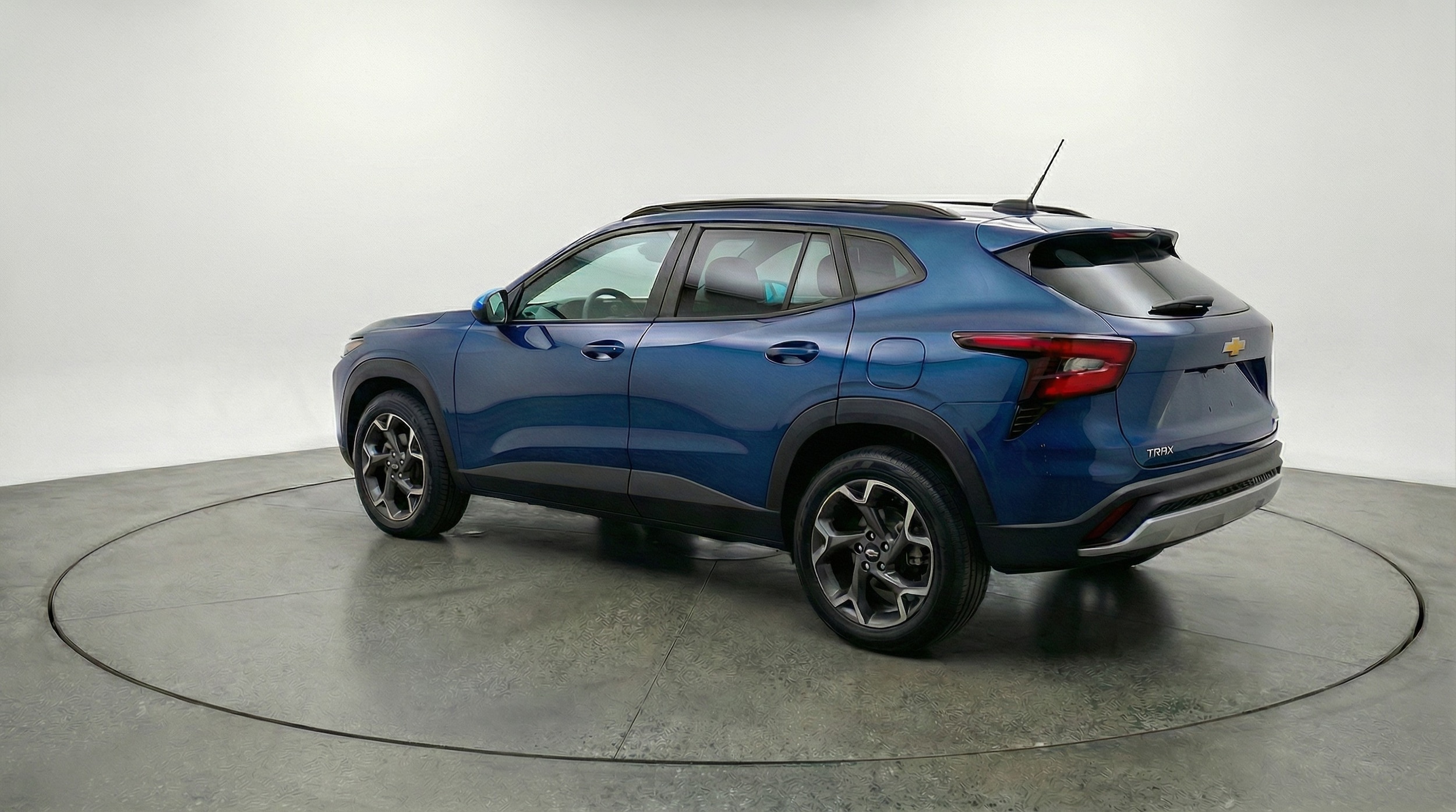 Thumbnail: 2025 Chevrolet Trax - 5