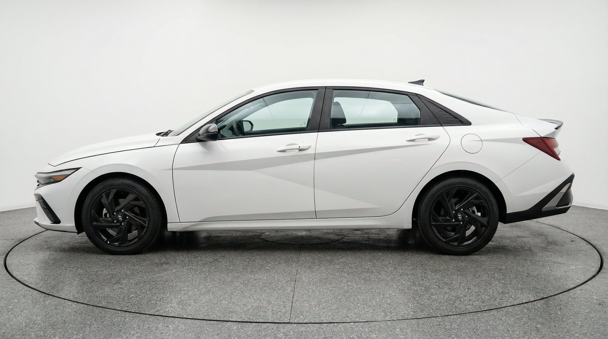 Thumbnail: 2026 Hyundai Elantra - 5