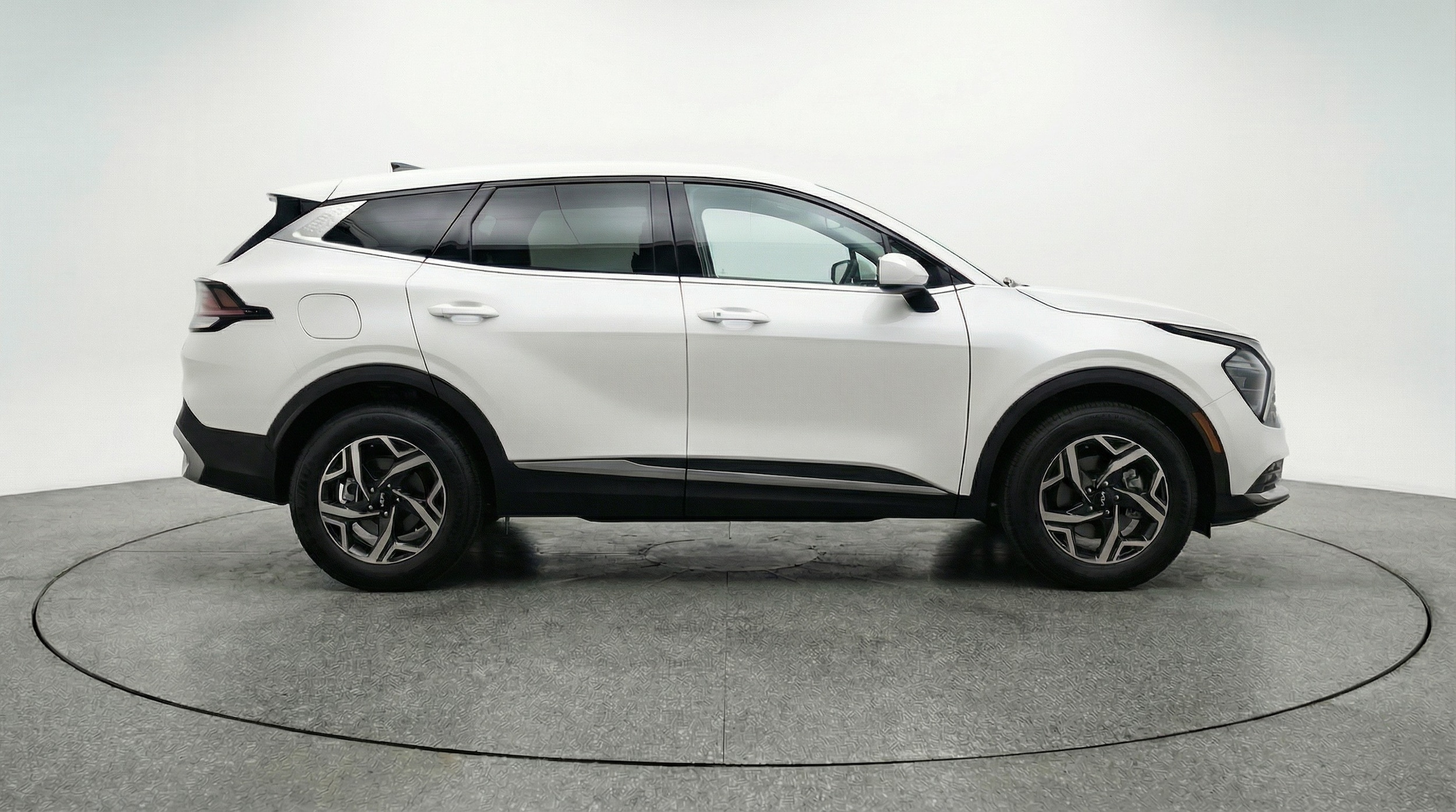 Thumbnail: 2025 Kia Sportage - 8