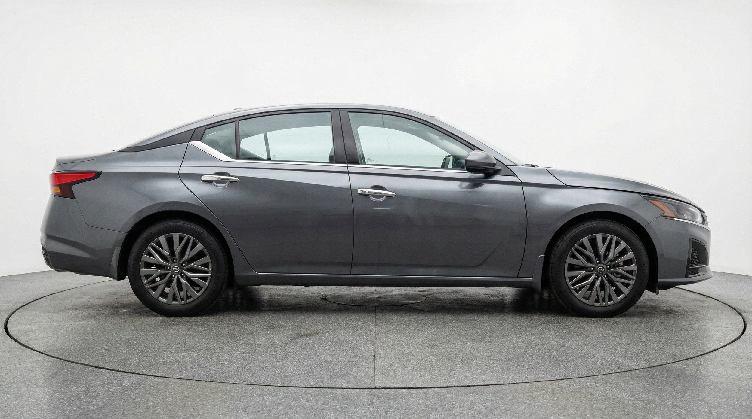 Thumbnail: 2025 Nissan Altima - 8