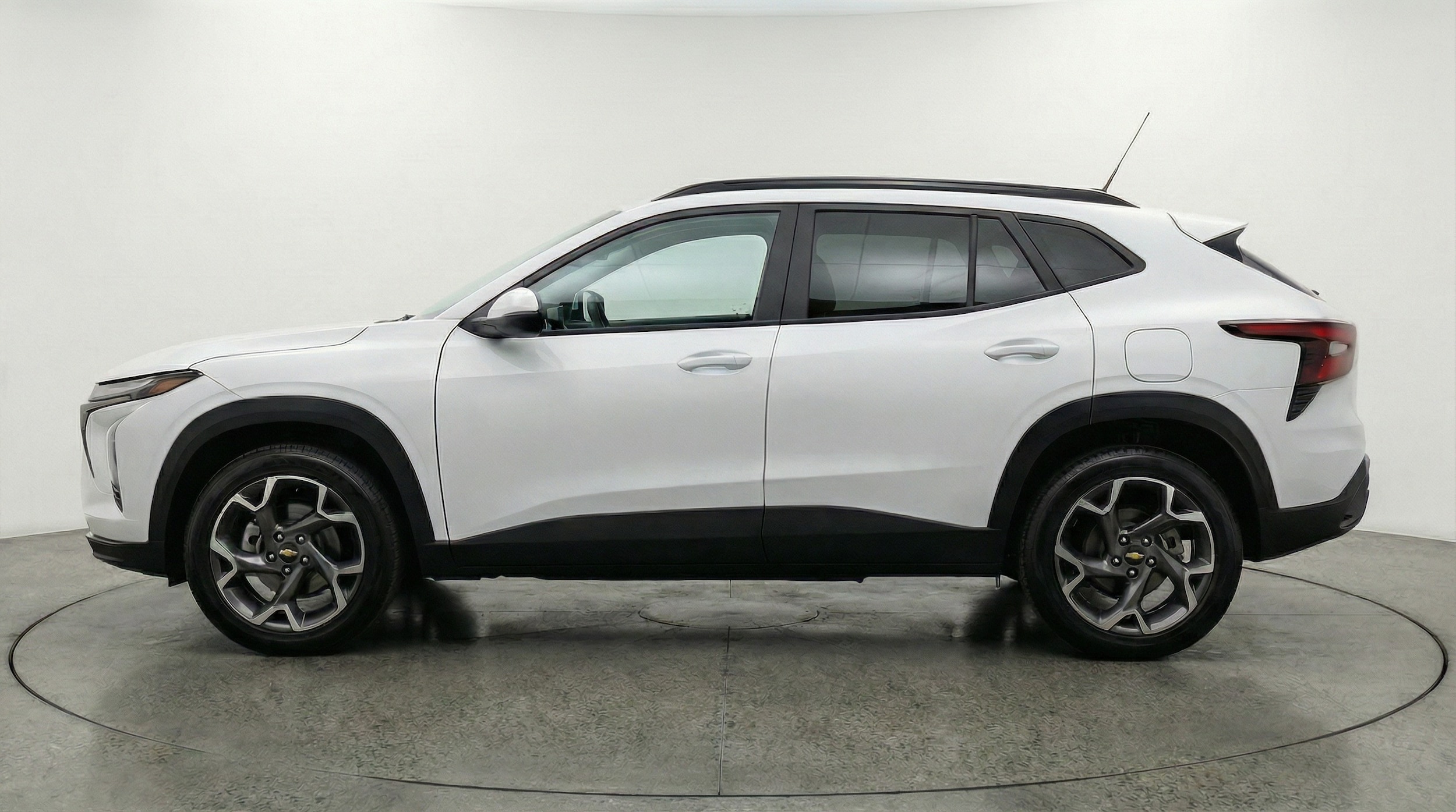 Thumbnail: 2025 Chevrolet Trax - 4