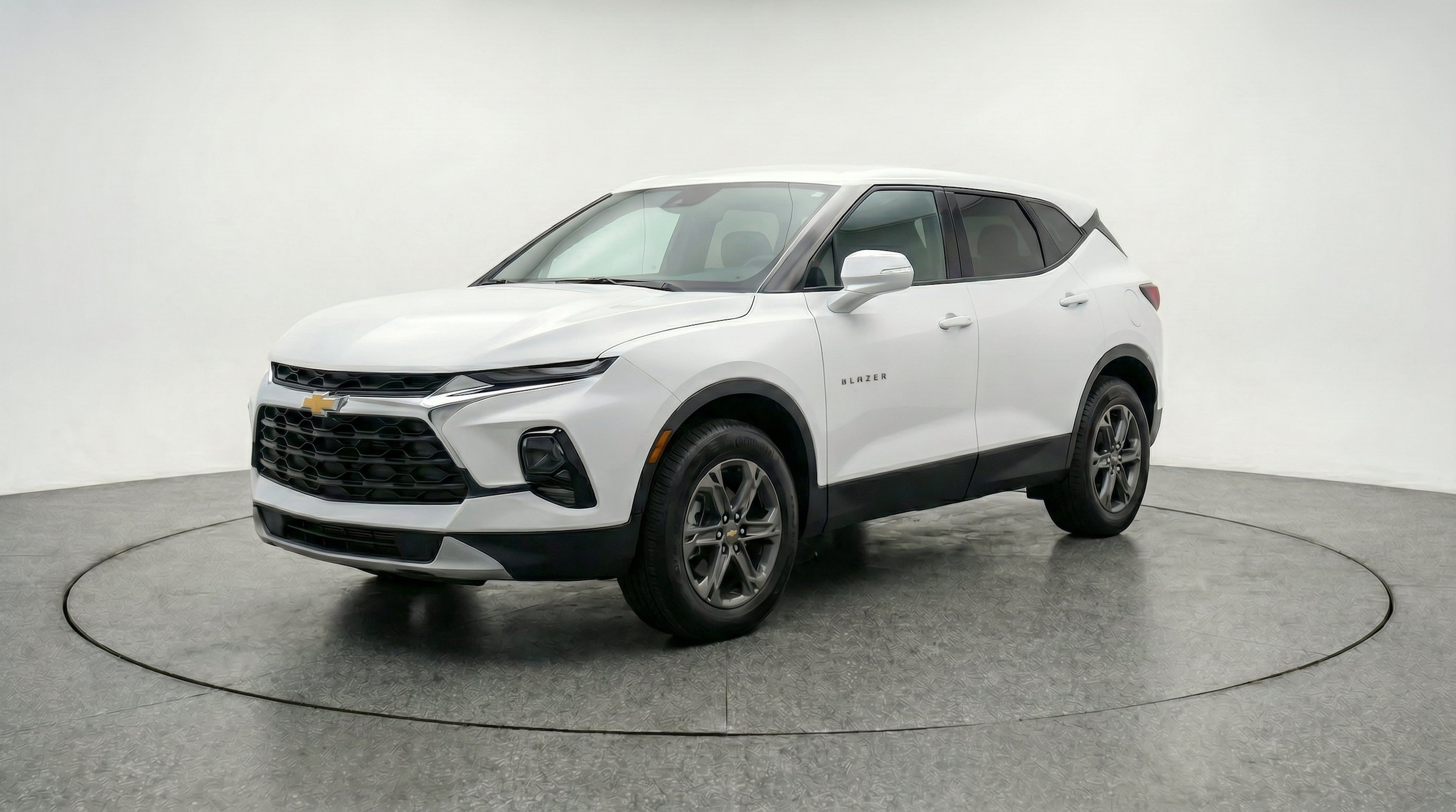 Thumbnail: 2026 Chevrolet Blazer - 3