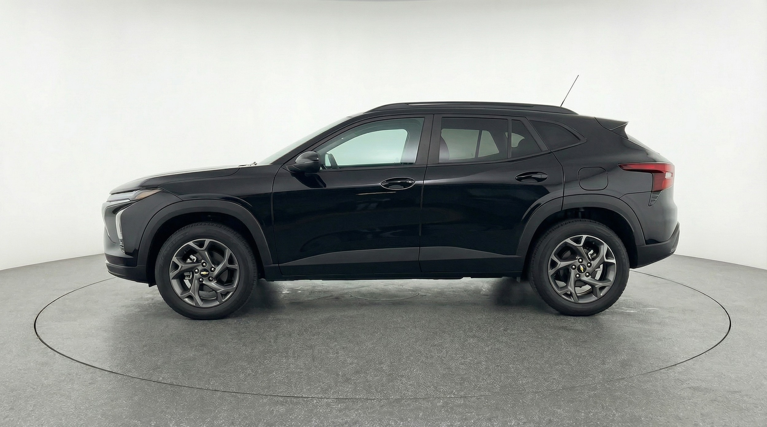 Thumbnail: 2025 Chevrolet Trax - 4