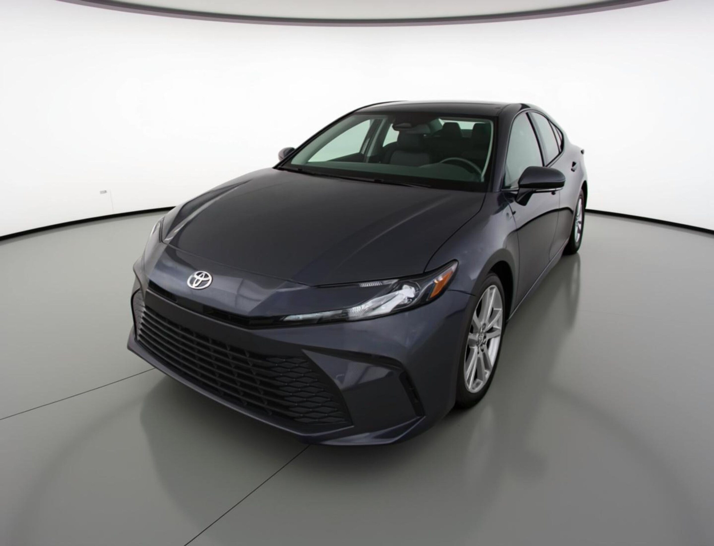 Thumbnail: 2025 Toyota Camry - 3