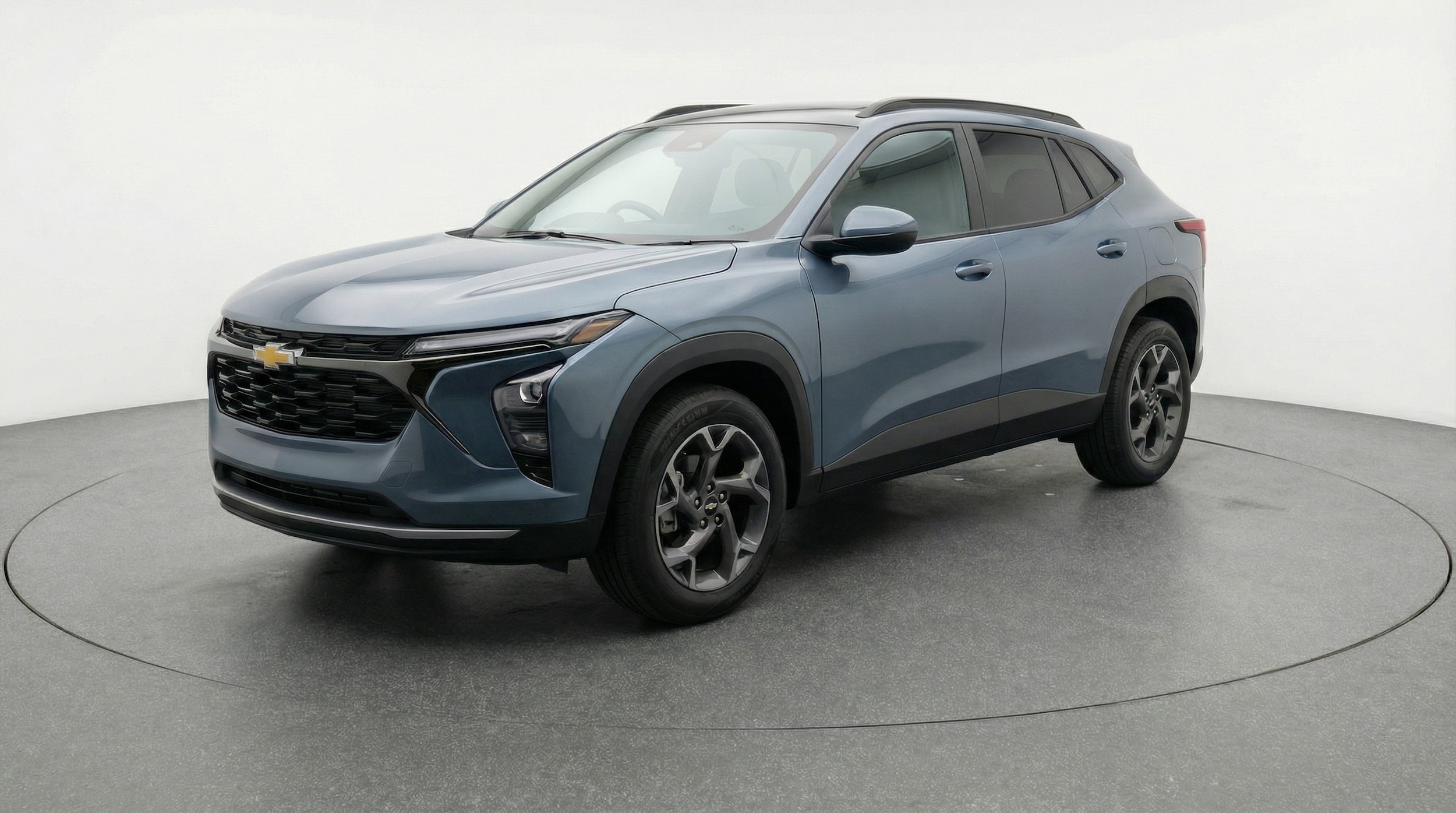 Thumbnail: 2025 Chevrolet Trax - 3