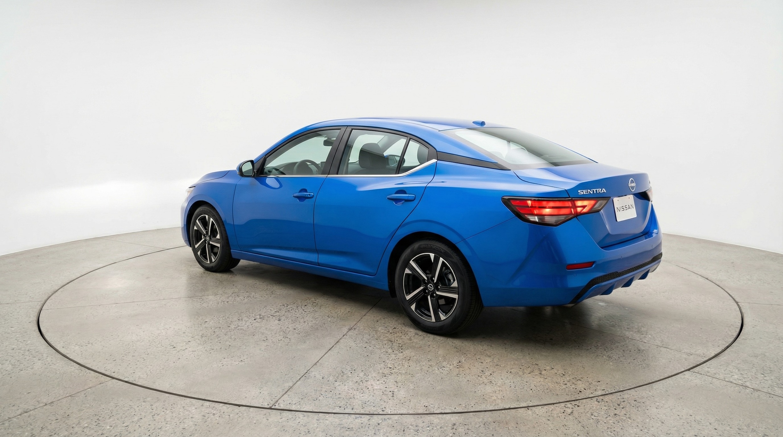 Thumbnail: 2025 Nissan Sentra - 5