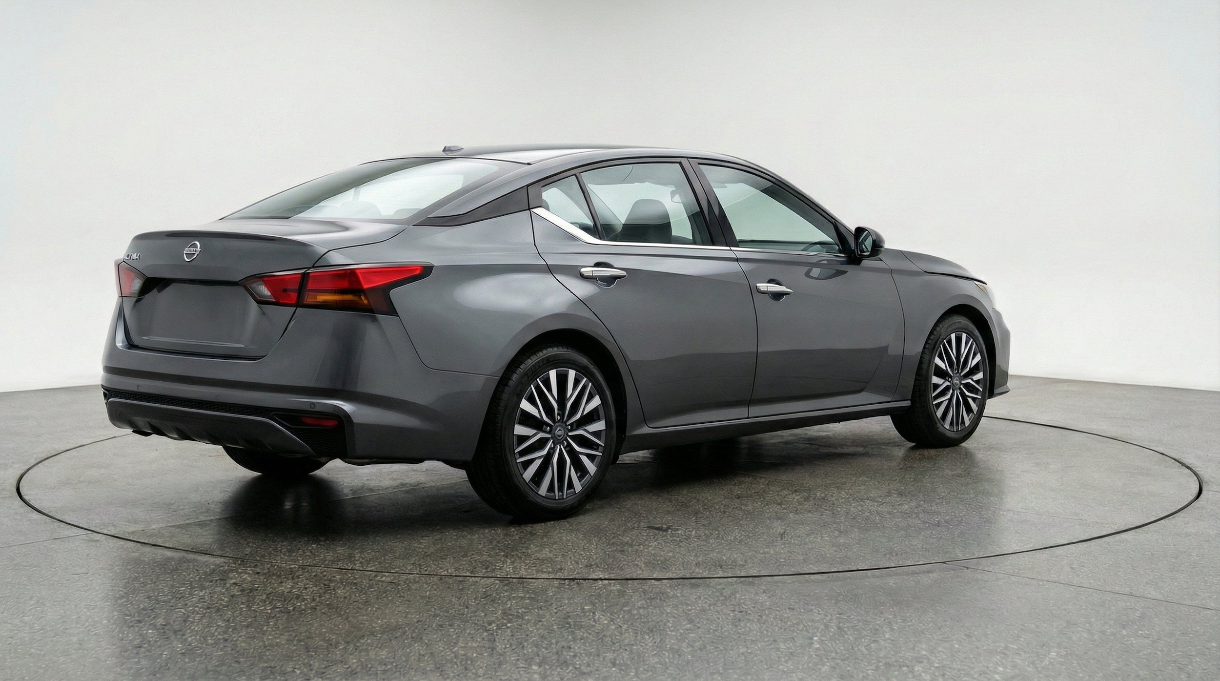 Thumbnail: 2025 Nissan Altima - 9